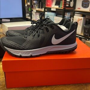 Nike Men's Black Athletic Shoes